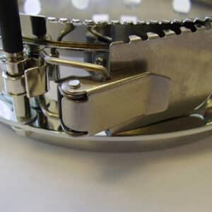 LATCH FOR WIDE ANGLE CAP FRAME