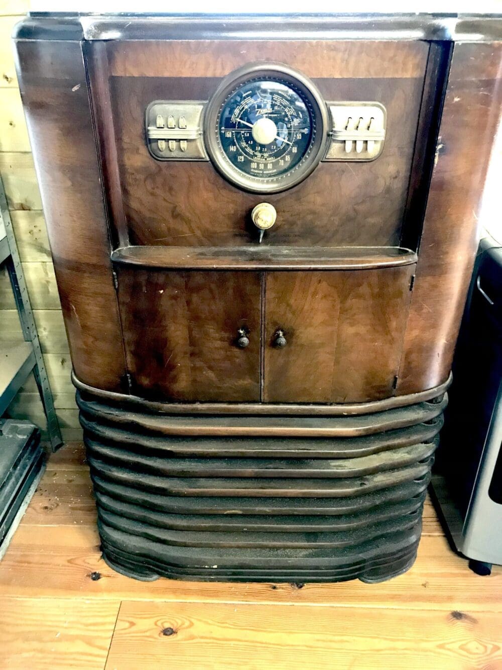 Zenith Consoleradio met PU +/- 1940 werkt! Zeldzaam!! - Afbeelding 2