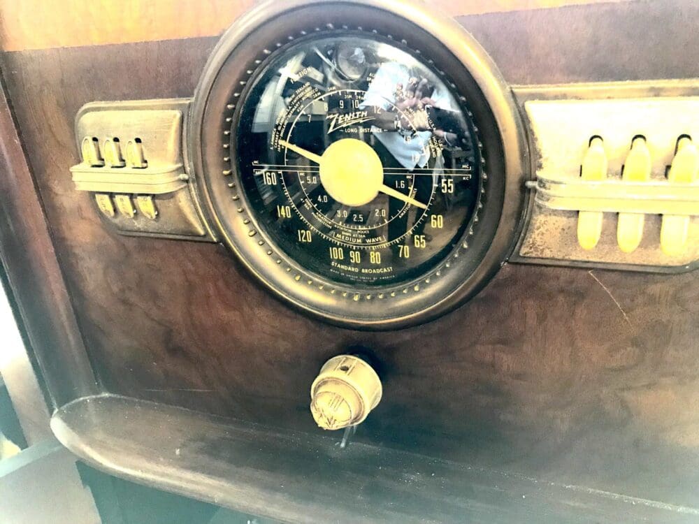 Zenith Consoleradio met PU +/- 1940 werkt! Zeldzaam!!