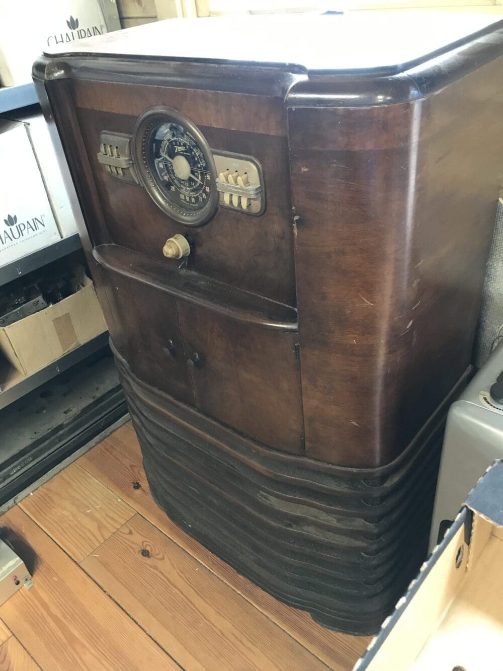 Zenith Consoleradio met PU +/- 1940 werkt! Zeldzaam!! - Afbeelding 3