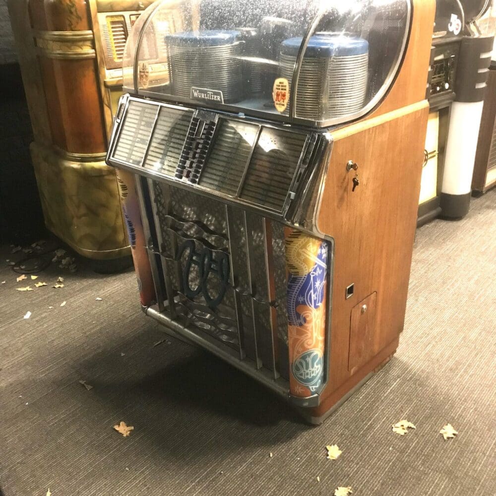 Wurlitzer 1500 Jukebox 1952