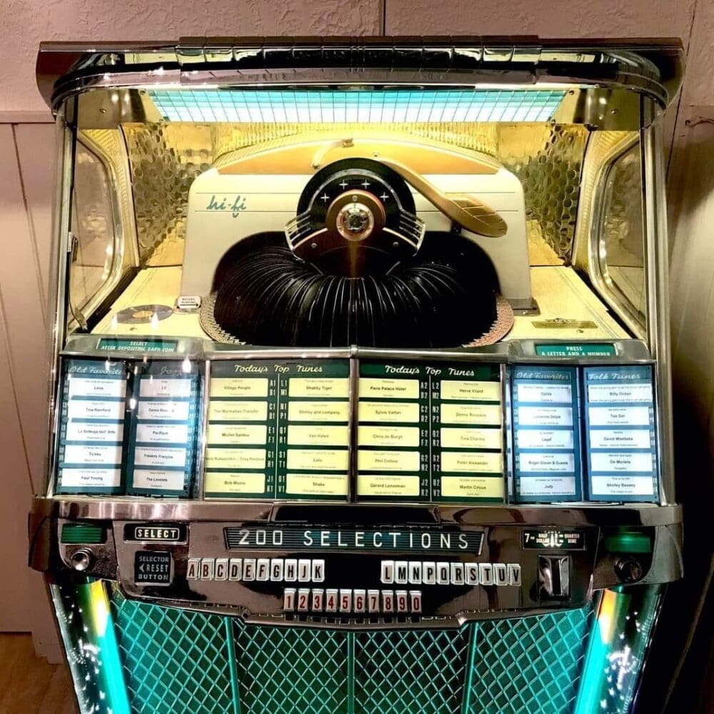 Wurlitzer 2100 Jukebox 1957