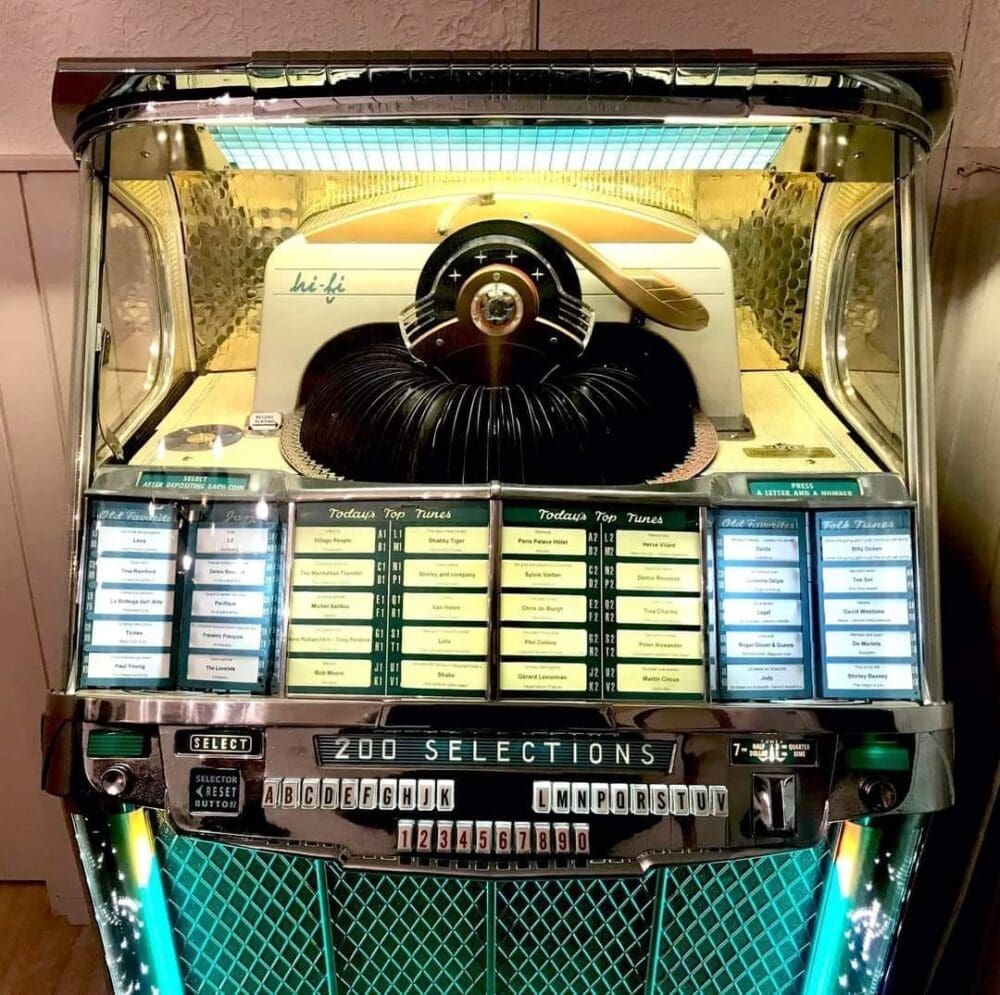 Wurlitzer 2100 Jukebox 1957