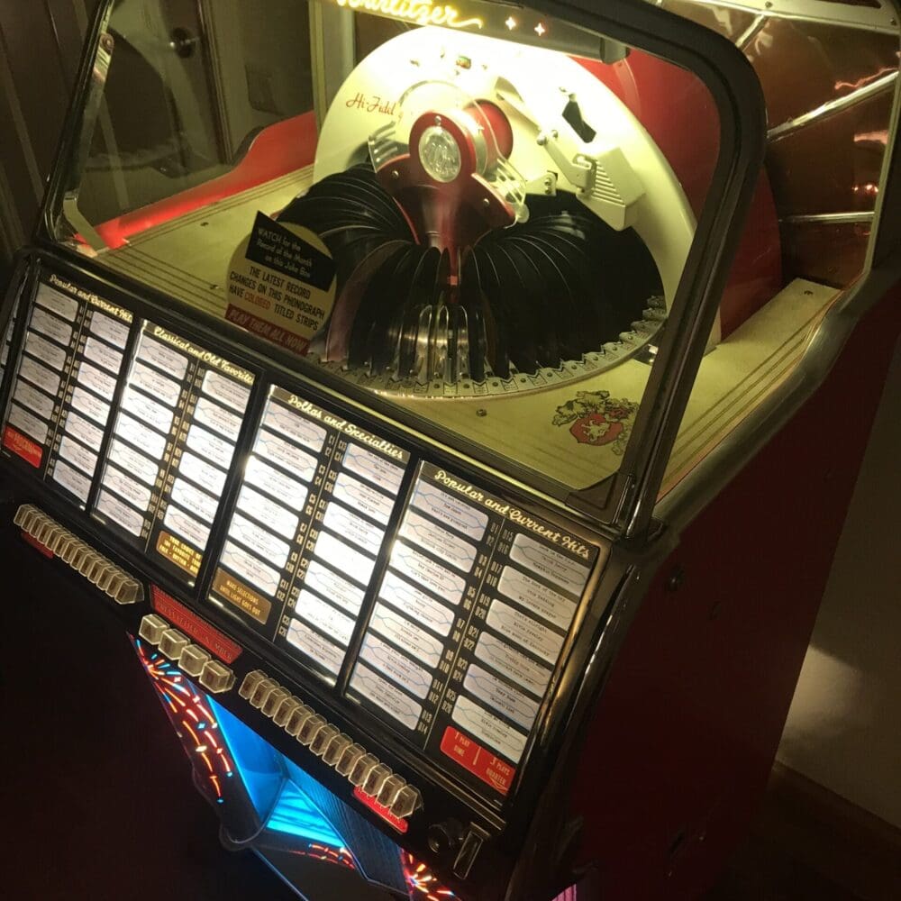 WURLITZER jukebox onderdelen. Nieuw, NOS én gebruikt.