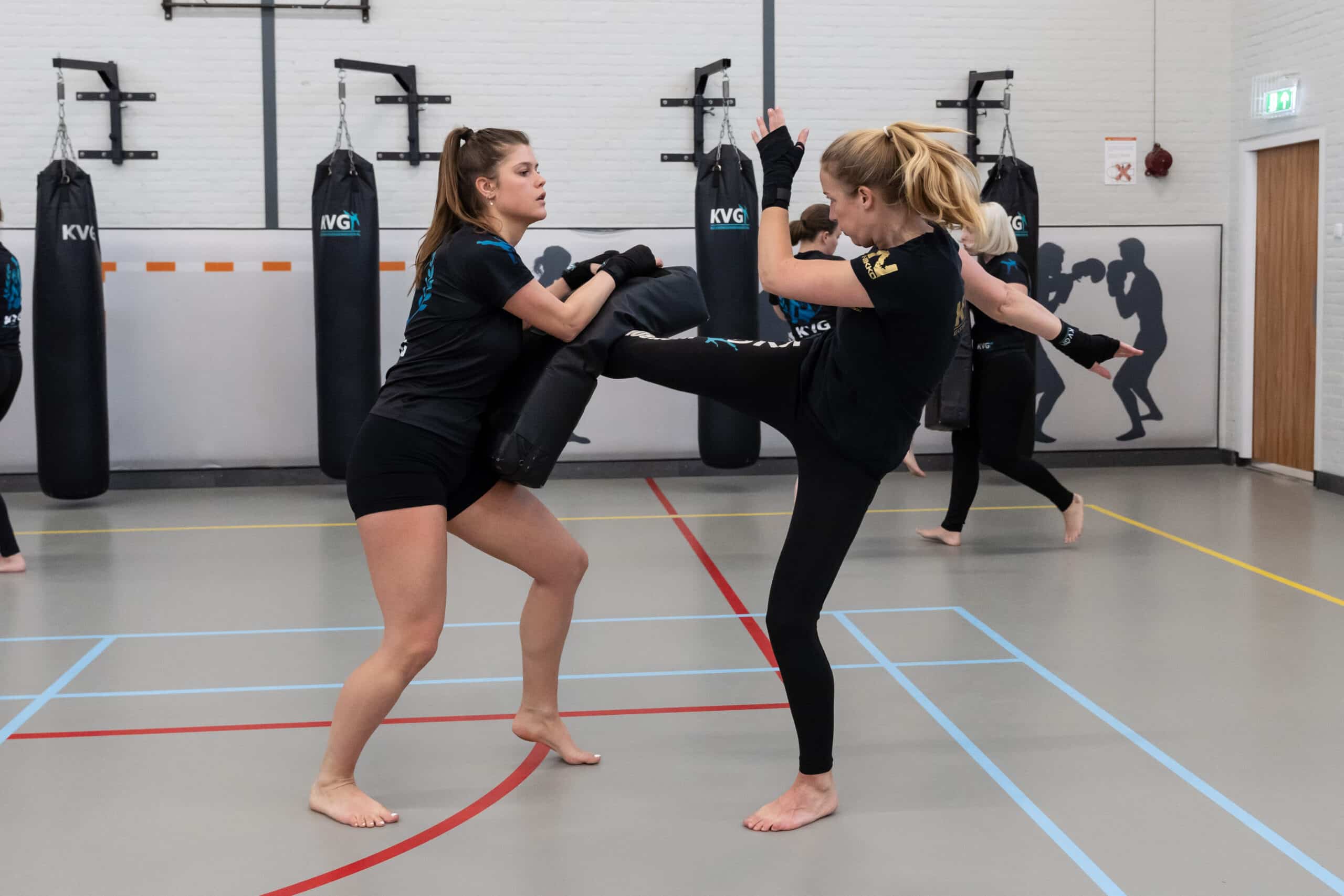 Ladies only kickboksen – Kickboksen alléén voor vrouwen