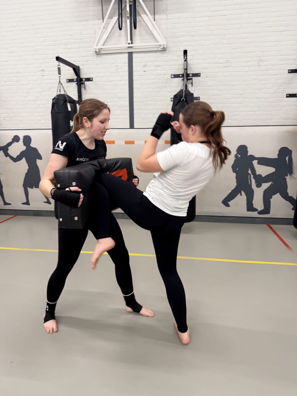 ladiesonly kickboksen - kickboksen alleen voor vrouwen