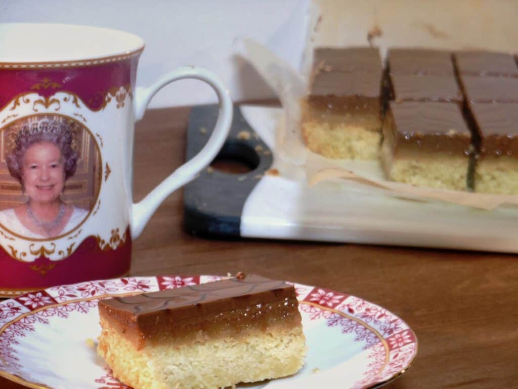 Millionaire shortbread met gezouten karamel (en een scheutje rum) 1 Millionaire shortbread met gezouten karamel (en een scheutje rum)