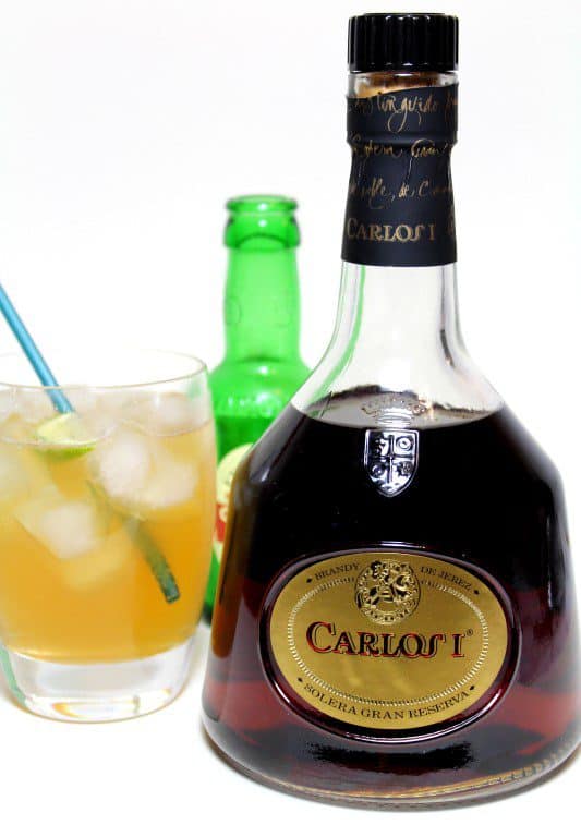 Carlos I Brandy cocktail met gemberbier