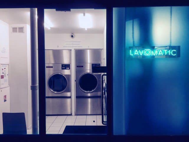 Lavomatic: Cocktails drinken in een Parijse wasserette