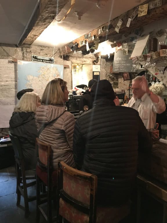 12 Tips voor Kilkenny en omgeving: Ierse charme met een stevige pint erbij 10 Hole in the Wall Kilkenny - 12 tips om te eten, drinken en doen in en rondom Kilkenny