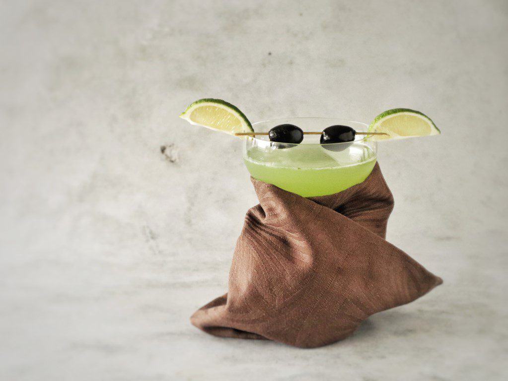 Baby Yoda cocktail - Basil Smash