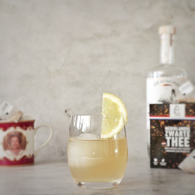 Gin cocktail Royal Tea