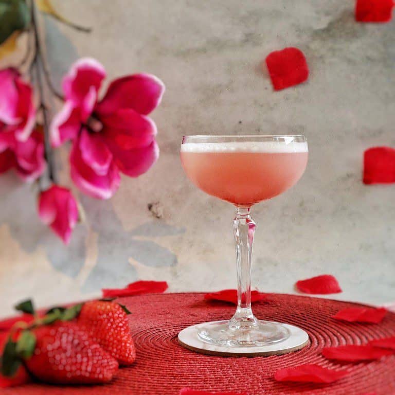 Pink Pisco Sour (strawberry)