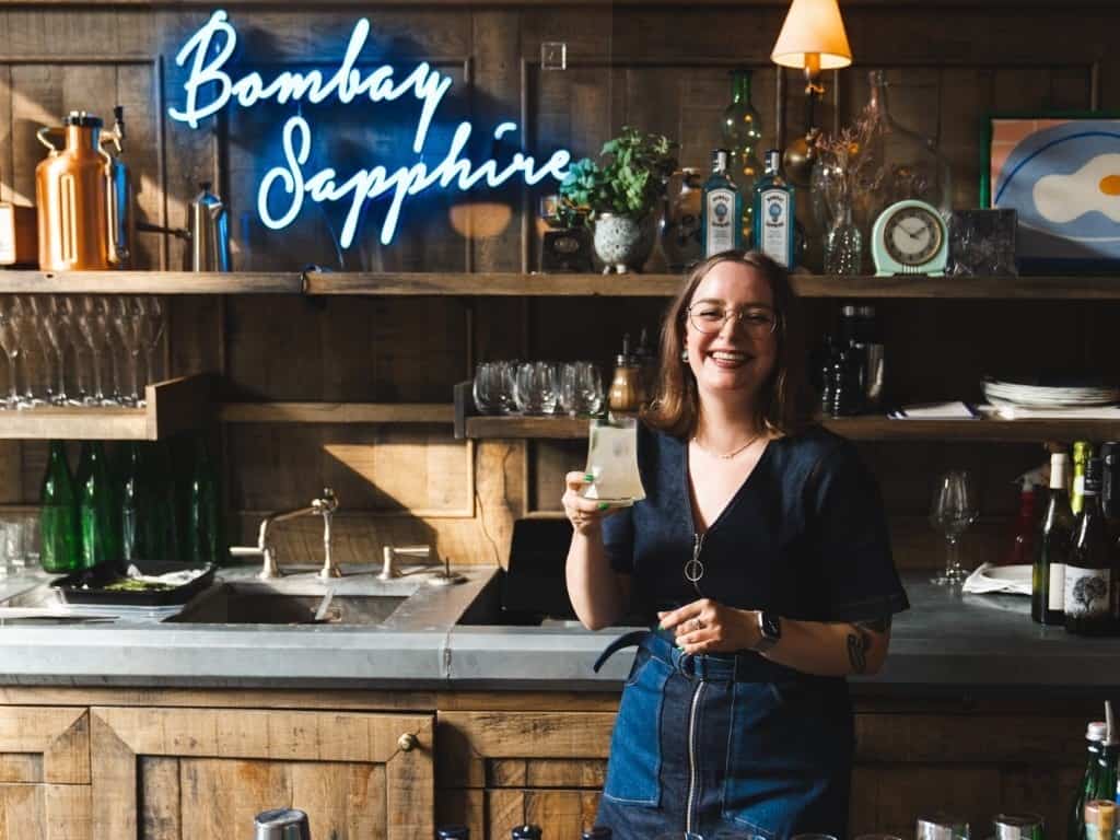 Proef Lokale Kunst en Bombay Cocktails bij Hoxton Amsterdam