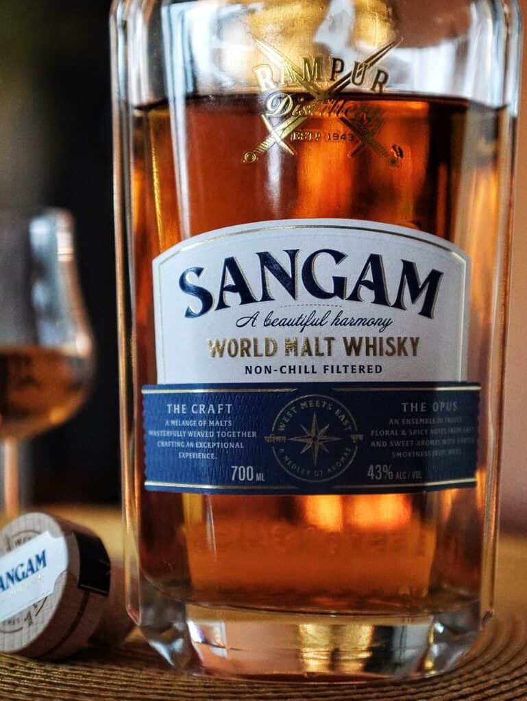 Sangam World Malt Whisky Een unieke blend - Rampur Distillery - whiskyliefhebbers