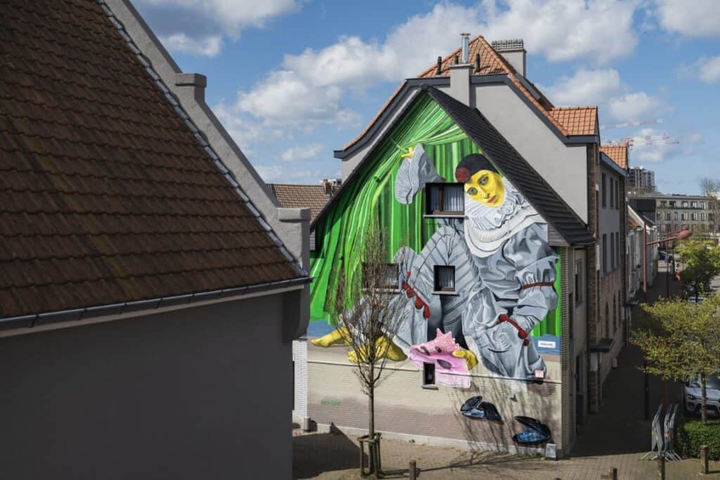 The Crystal Ship - streetart in Oostende