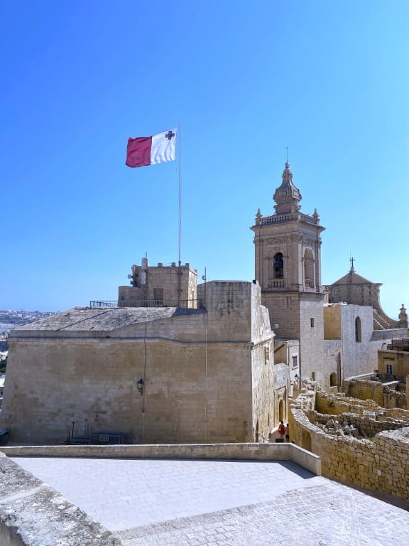 Struinen door de kleine straatjes van Ir-Rabat Victoria 