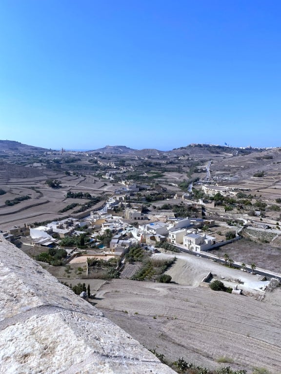 Struinen door de kleine straatjes van Ir-Rabat Victoria