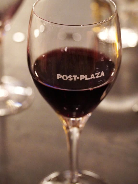 Grand Café Post-Plaza diner