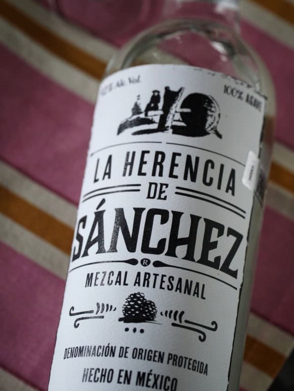 Herencia de Sánchez Espadín Mezcal & Mexicaans gevulde eitjes