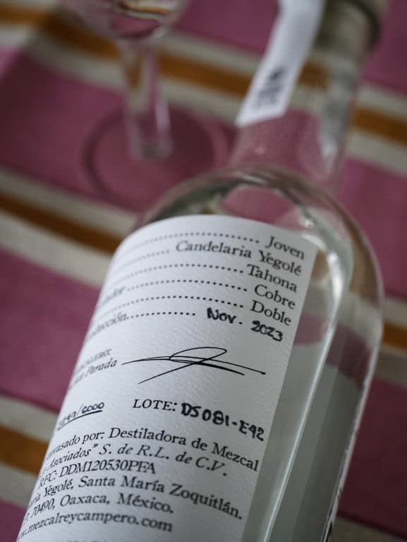 Herencia de Sánchez Espadín Mezcal & Mexicaans gevulde eitjes