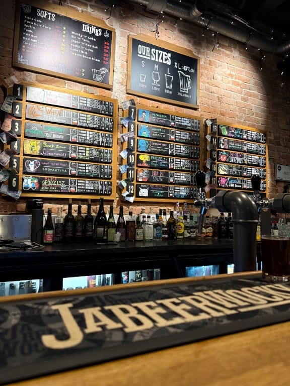 Bier in Warschau - Jabeerwocky Beer Pub