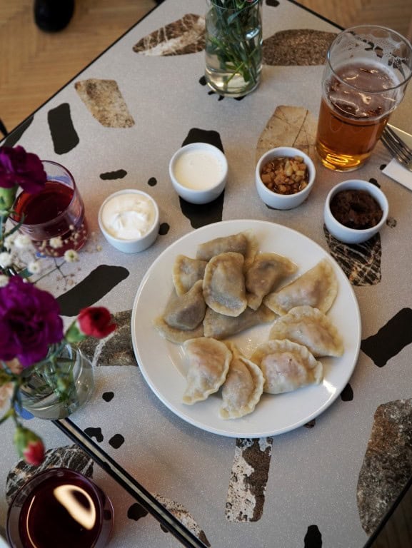 Pierogies eten bij Pierogarnia Syrena Irena