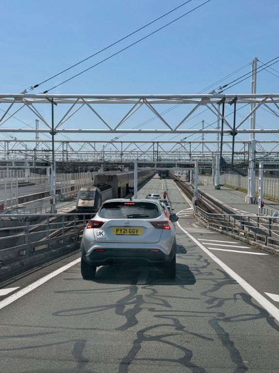 Met eigen auto naar Zuid-Engeland Boot versus EurotunnelLe Shuttle - Via de Eurotunnel Le Shuttle met je auto naar Zuid-Engeland