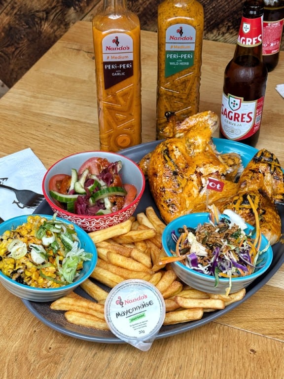 Nando's eten in Cambridge