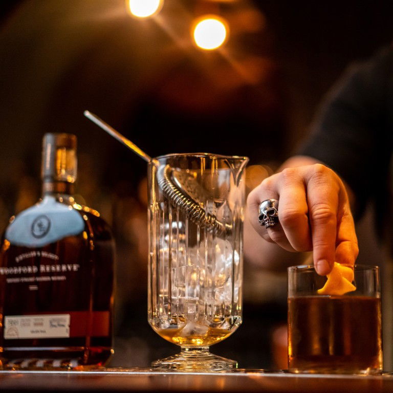 Door 74 Amsterdam schenkt 20.000ste Old Fashioned Hustle