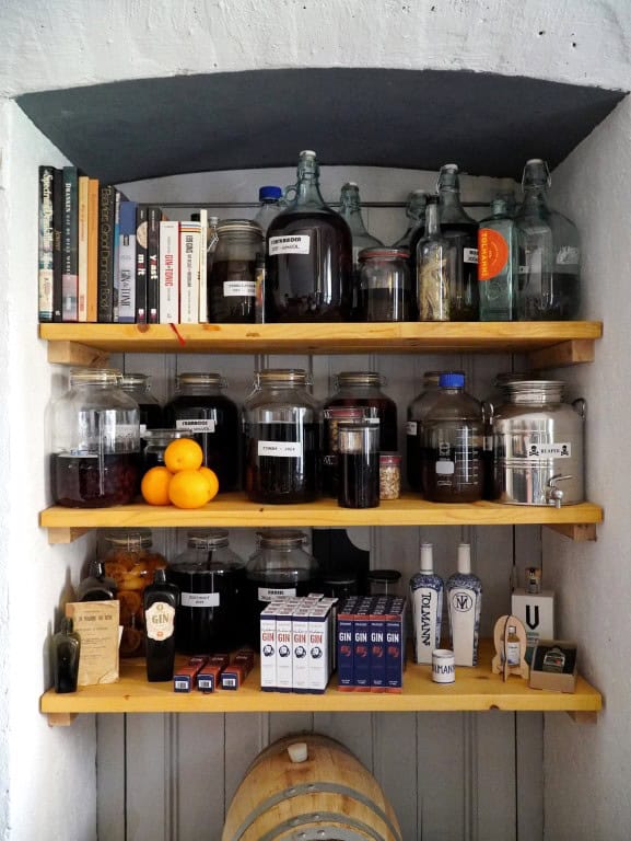 Op bezoek bij: Tolmanns Gin: premium gins uit Fort Vijfhuizen 6 Binnenkijken bij Tolmanns Gin premium gins uit Fort Vijfhuizen