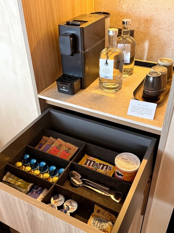 Suite dreams op de Cauberg: Thermae 2000 opent luxe Wellness Suites 14 Suite dreams op de Cauberg Thermae 2000 opent luxe Wellness Suites - gratis minibar