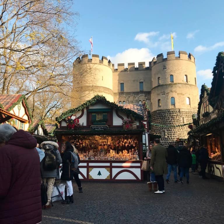 De Kerstmarkten in Keulen bezoeken 11 Kerstmarkt Keulen - Rudolfplatz