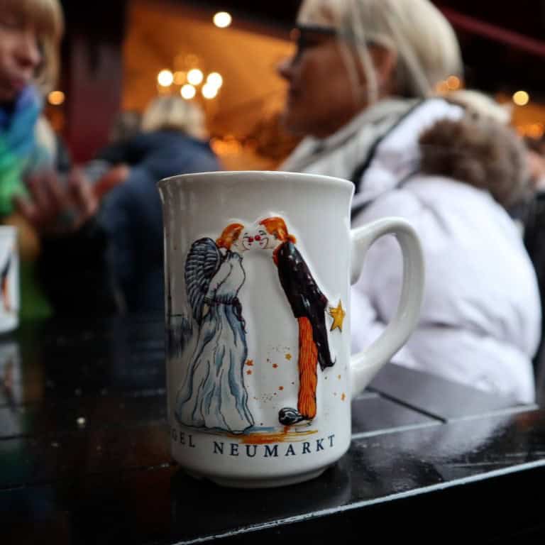 De Kerstmarkten in Keulen bezoeken 9 Kerstmarkten Keulen - Neumarkt