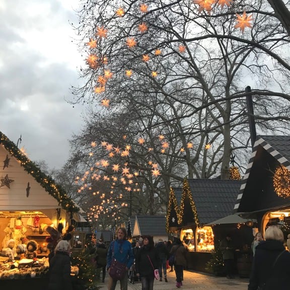 De Kerstmarkten in Keulen bezoeken 10 Kerstmarkten Keulen - Neumarkt