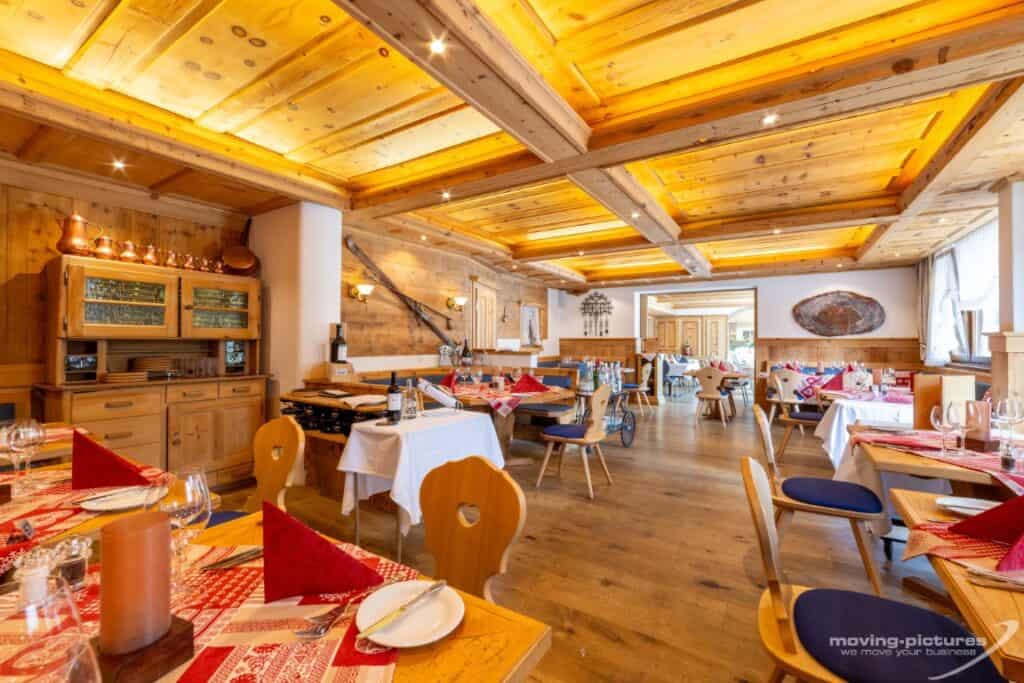 Winter in Davos: charme, pistes en comfort in het Turmhotel Victoria 4 Winter in Davos - charme, pistes en comfort in het Turmhotel Victoria - Aussenansicht-des-Turmhotel-Victoria-im-Winter-Turmhotel-Victoria-Davos