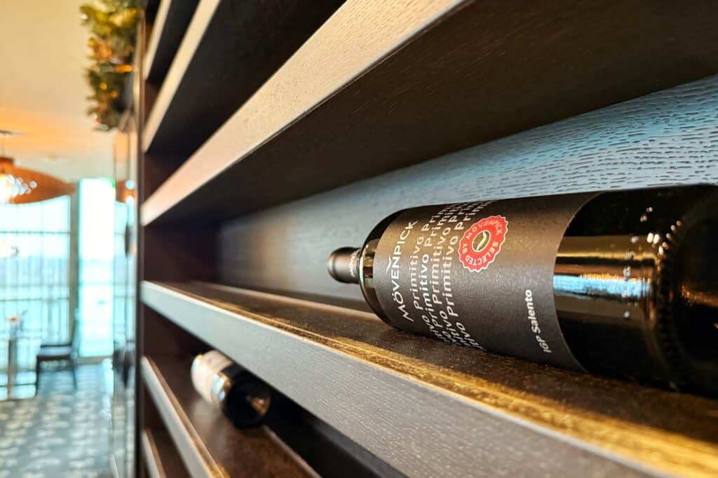 Mövenpick Hotel Amsterdam - Slapen aan het IJ 12 Restaurant van Mövenpick Hotel Amsterdam City Centre