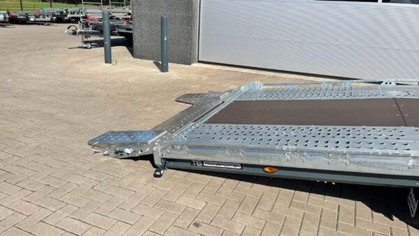 Brian james T Transporter 550x224 Voorraad model
