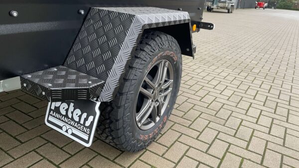 Böckmann bakwagen Offroad zwart 1300kg 243x123 cm