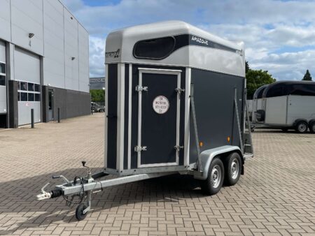 Gebruikte paardentrailer Henra 1-paards Zeer nette staat!