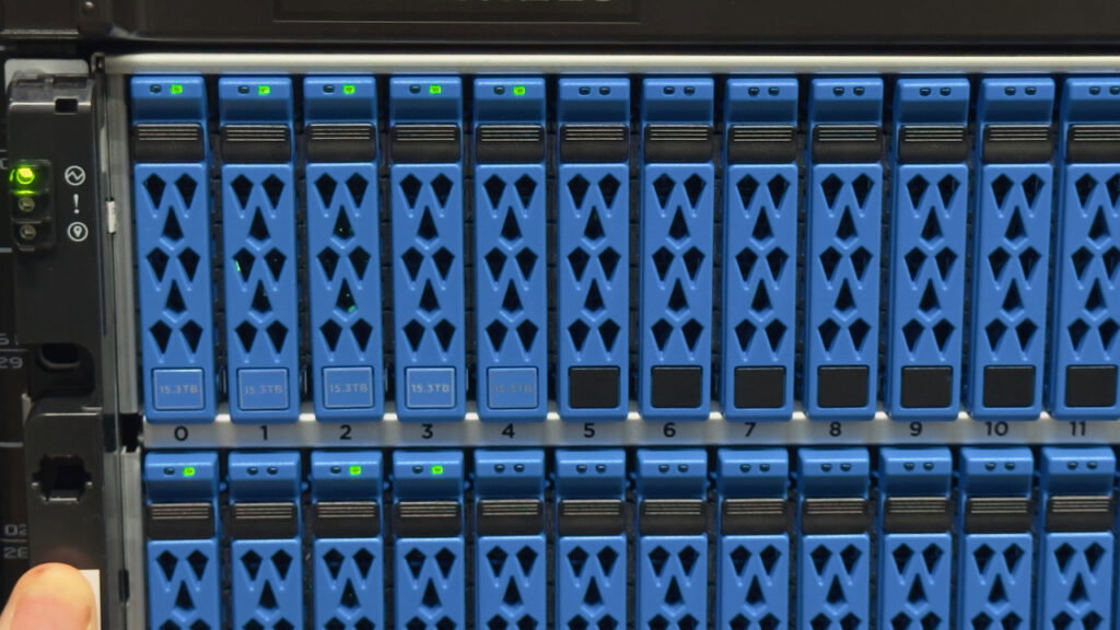 Oog in oog met de opslag van Qualigraf data.