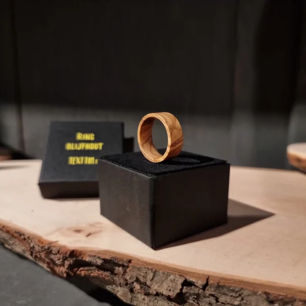 20230928 112612 Olijfhouten ring incl. graveren - Natuurlijk Materiaal - Ring voor mannen, Ring voor Vrouwen, Verlovingsring