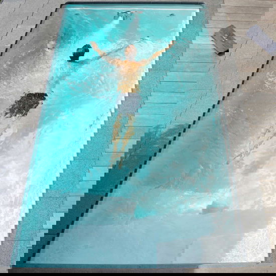 Compact zwembad genaamd, plunge pool ook wel urban pool