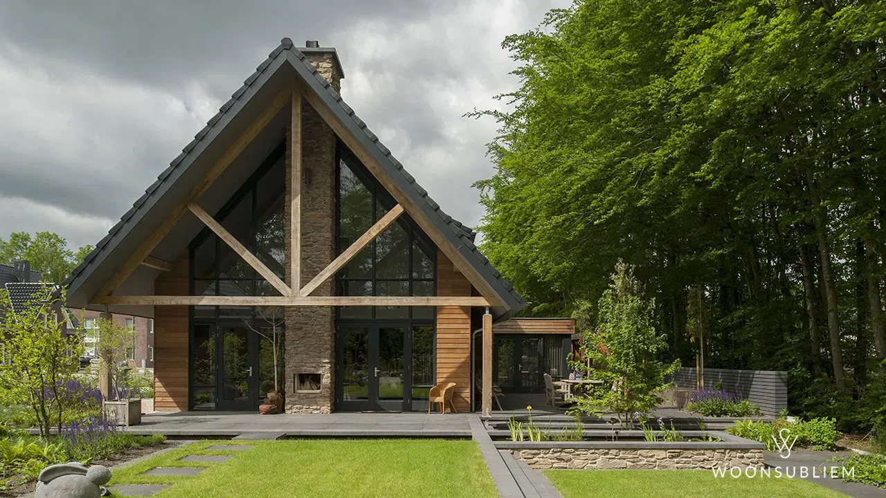 wat kost een schuurwoning bouwen met WoonSubliem. WoonSubliem helpt je met een schuurwoning ontwerp op maat en vraagt haar bouwpartners voor de bouwkosten. geen zorgen meer door WoonSubliem