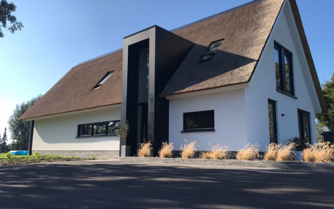 een schuurwoning met riet ontwerpen