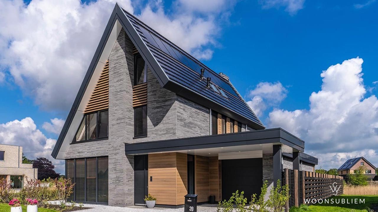 Vrijstaande woning van WoonSubliem – modern ontwerp met langformaat baksteen, strakke belijning en eigentijdse uitstraling. Ontwerp #346 staat voor stijlvol en ruim wonen in een uniek jasje